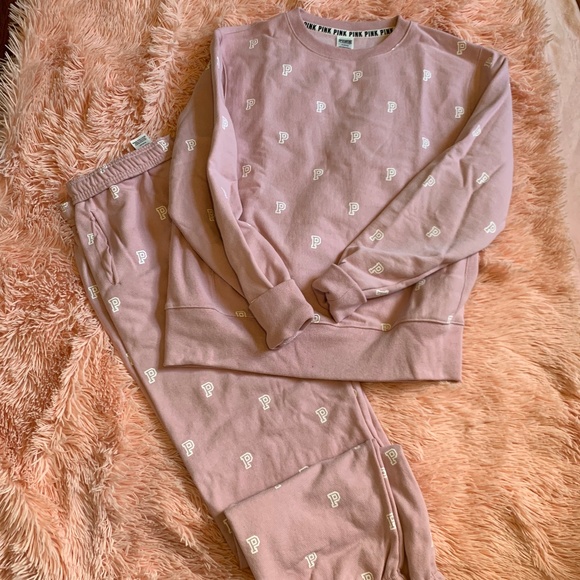 Victoria Secret PINK Two Piece Sweatsuit - Picture 1 of 5